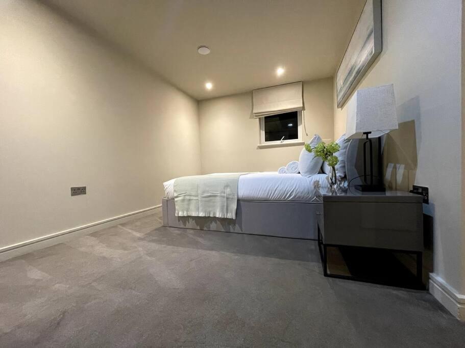 2Br Urban Vista Retreat Chcl F7 Appartement Chigwell Buitenkant foto