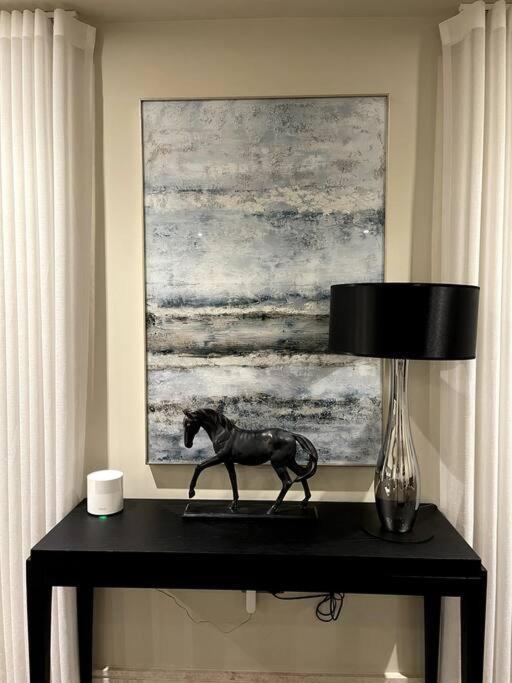 2Br Urban Vista Retreat Chcl F7 Appartement Chigwell Buitenkant foto