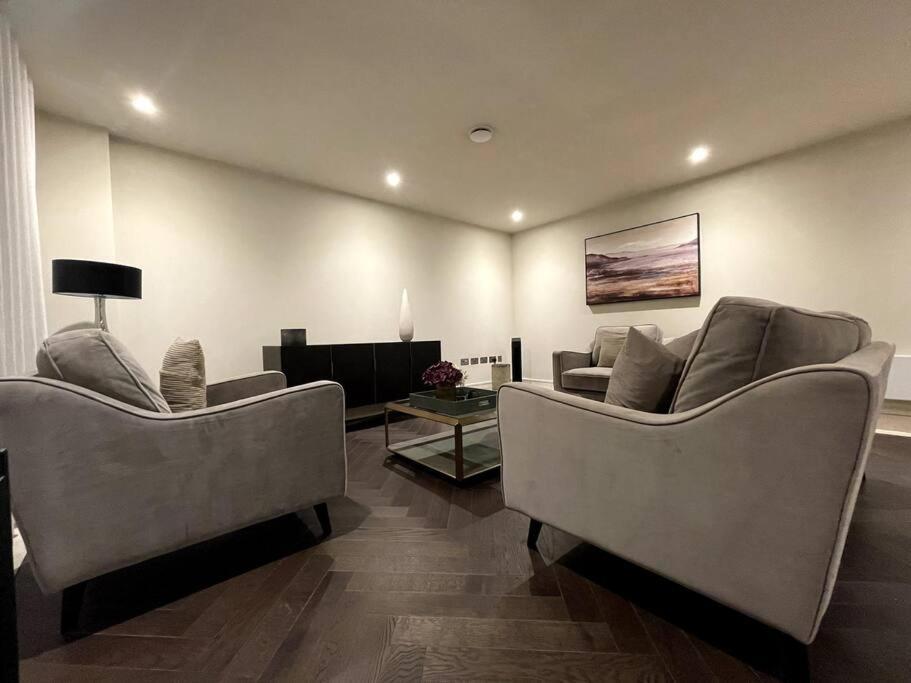 2Br Urban Vista Retreat Chcl F7 Appartement Chigwell Buitenkant foto