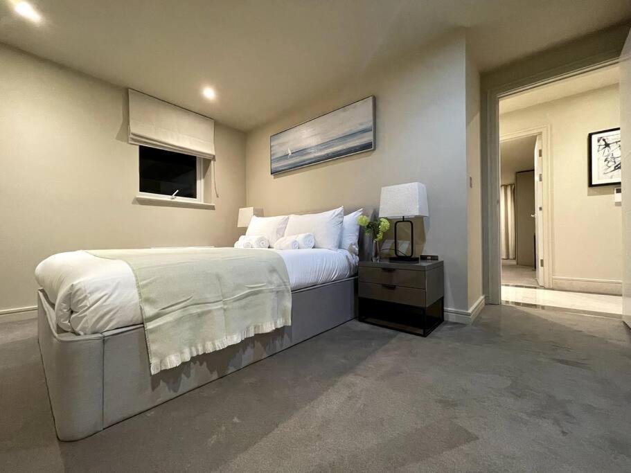 2Br Urban Vista Retreat Chcl F7 Appartement Chigwell Buitenkant foto